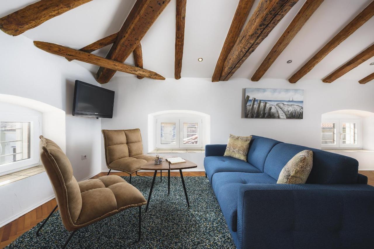 Urban Loft Old Town 포레치 외부 사진